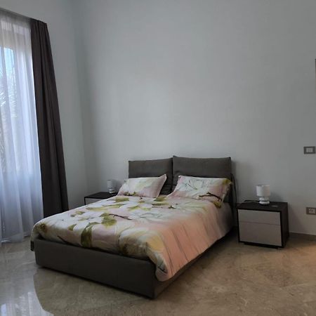 La Casa Rossa Apartment Brindisi Exterior photo